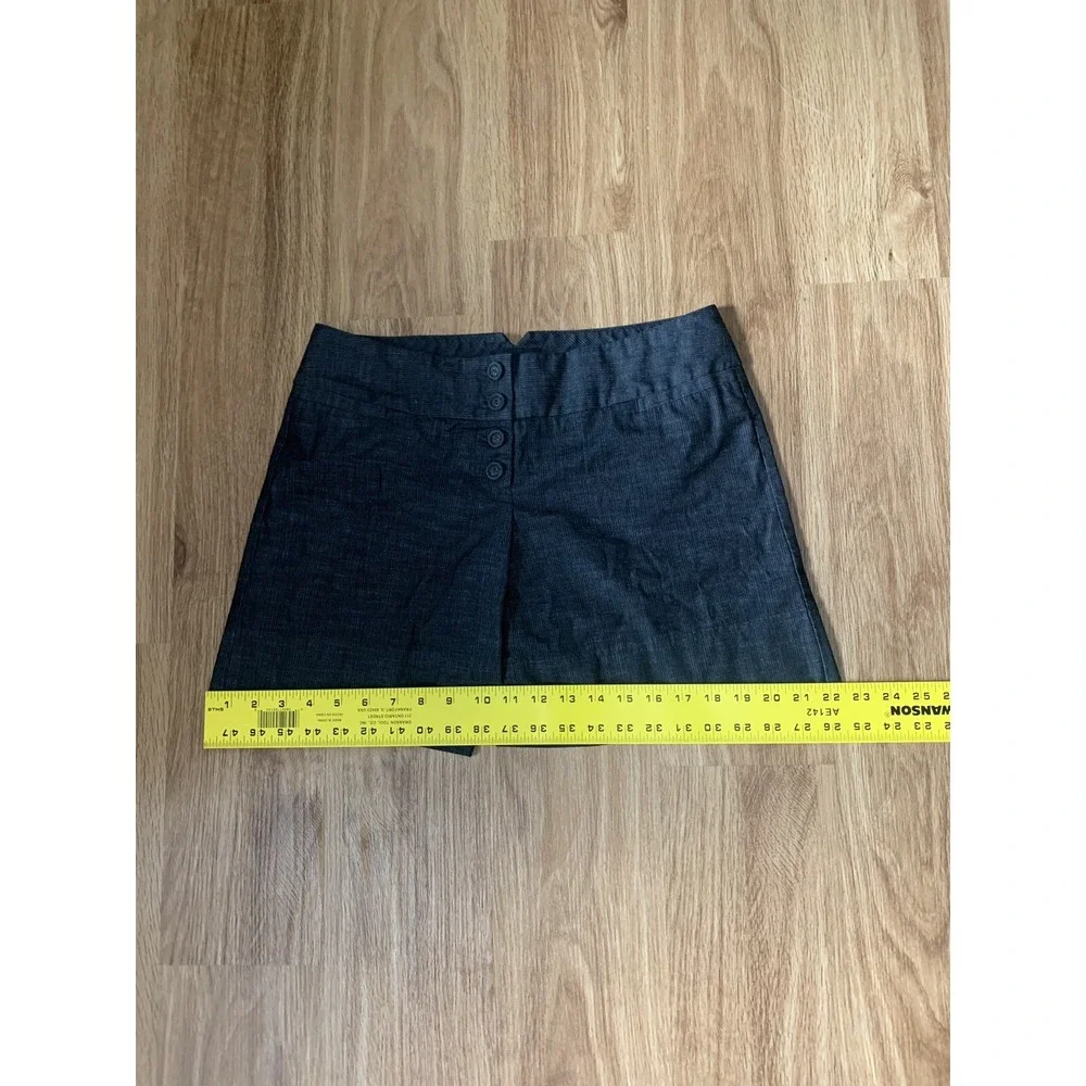 The Limited Drew Fit Woman's Black Gray Stripe Shorts Size‎ 6